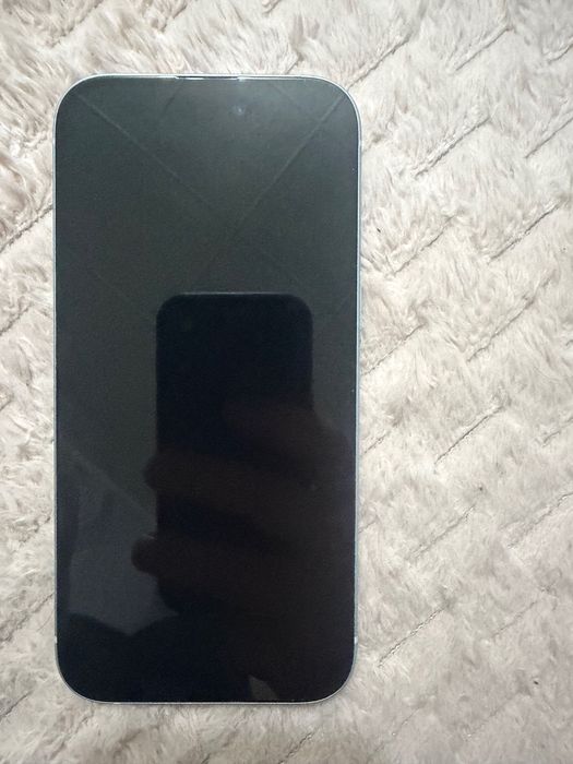 IPhone 15 128GB.