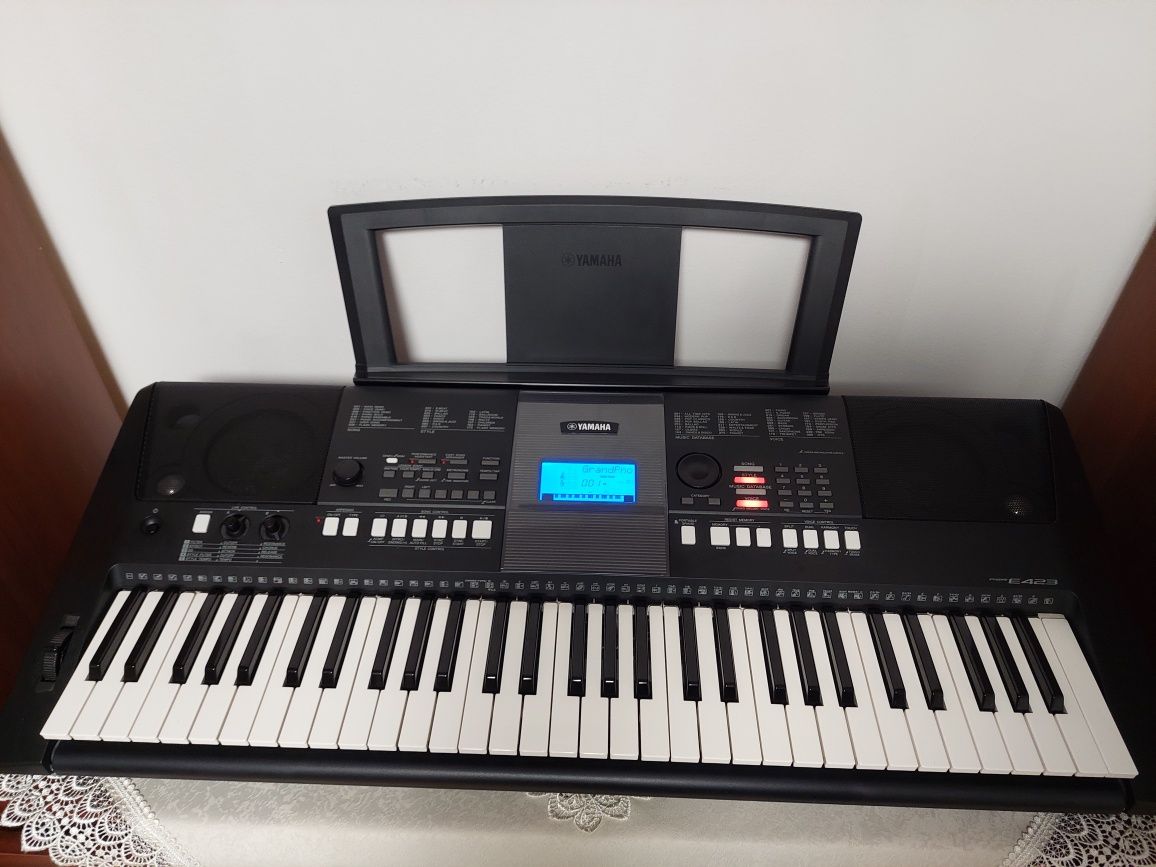 Orga Yamaha PSR- E423