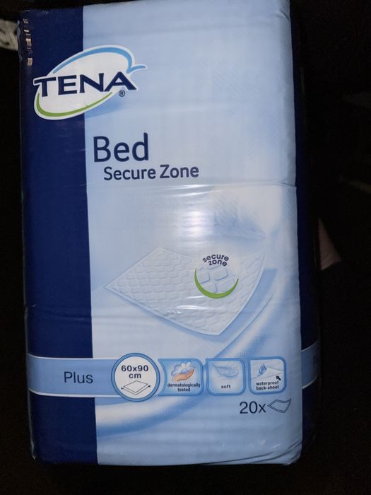 Продам пеленки впитывающие Tena