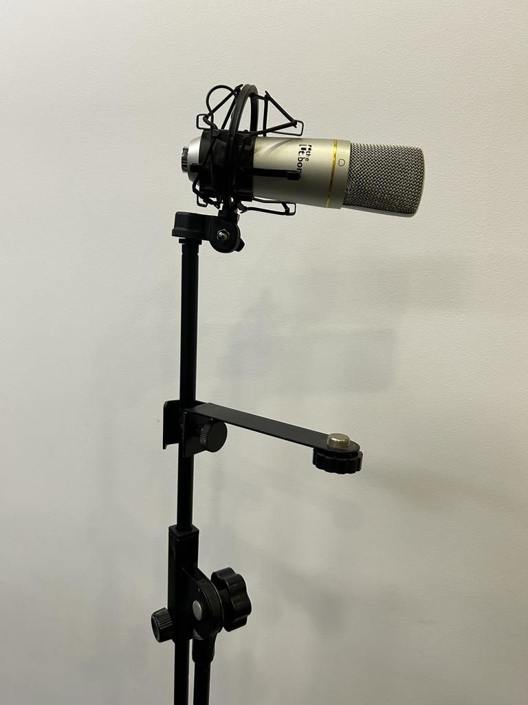 Amanet F28: Microfon T.Bone SC 440 USB + Trepied Milenium (p)