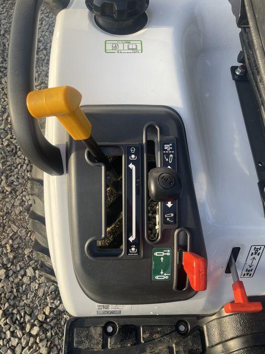 Tractor Bobcat  4x4 Nou