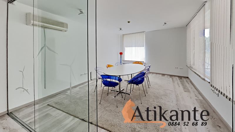 Продава се Офис в София, Лозенец - 252 кв.м за 4857 €/кв.м - Снимка #10