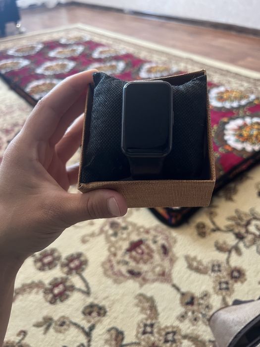 Huawei  смарт часы. Можно на айфон подключить