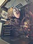 PC nou, custom pe piese 4060 si 12400.