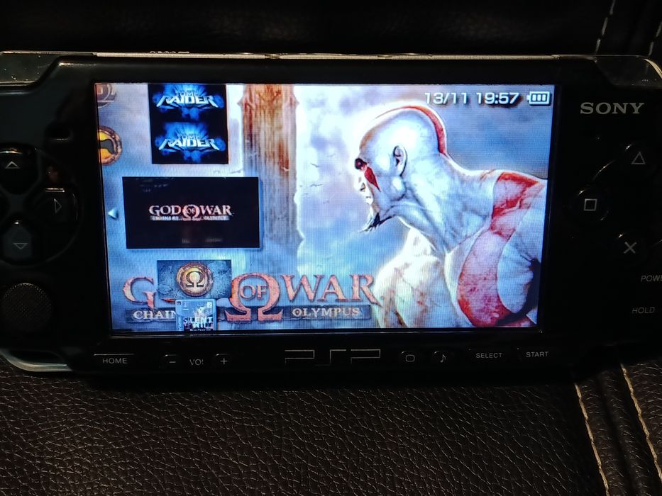 Consola portabila PSP-2004 modata cu jocuri