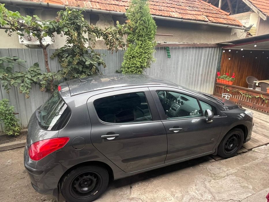 Vând Peugeot 308