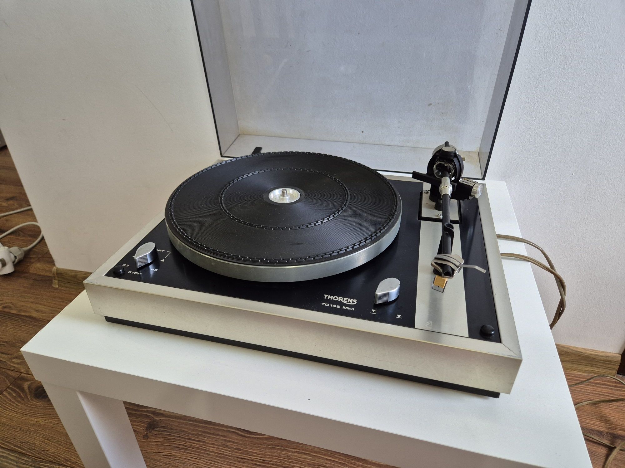 Thorens TD 145 mk2 pick up superb