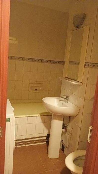 Garsoniera de închiriat, întreținută, cu facilități