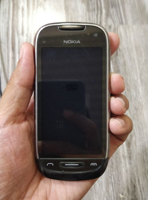 Nokia c7 ideal sastayani hammajoyi ishlaydi