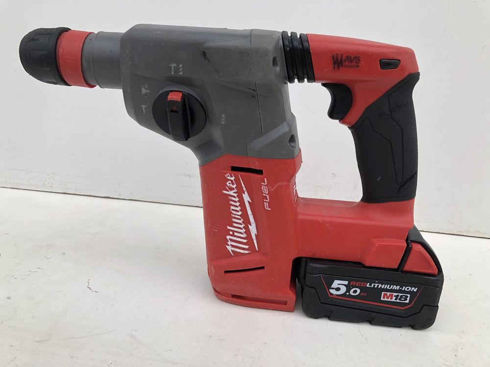 Corp Rotopercurator pe Baterie Milwaukee M 18 CHX fabricatie 2018