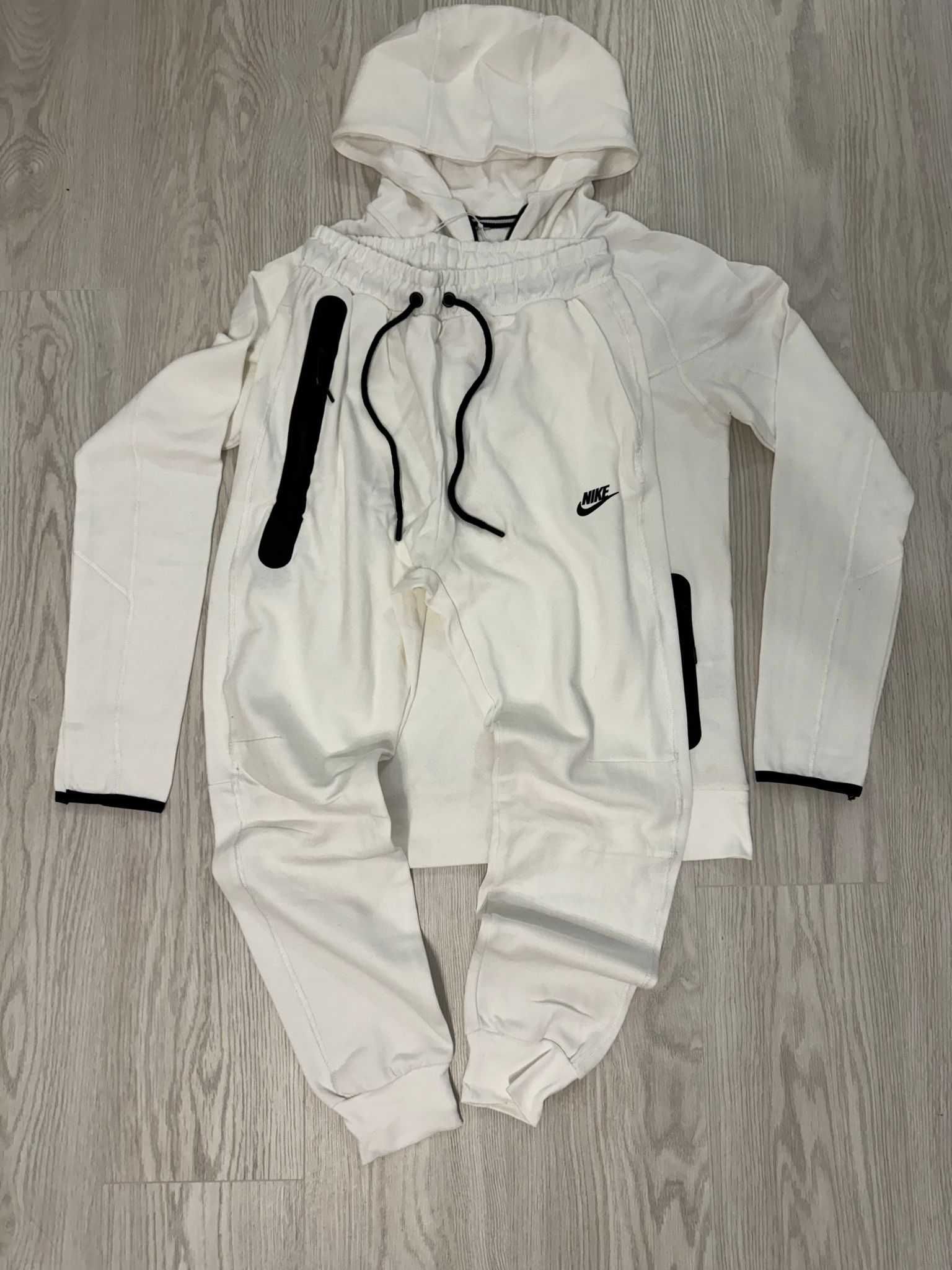 Trening Nike Tech Fleece Model NOU l Compleu Baieti / Barbati / Unisex