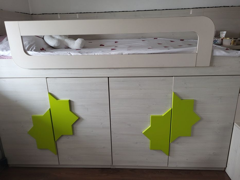 Mobilier dormitor cu doua paturi de o persoană