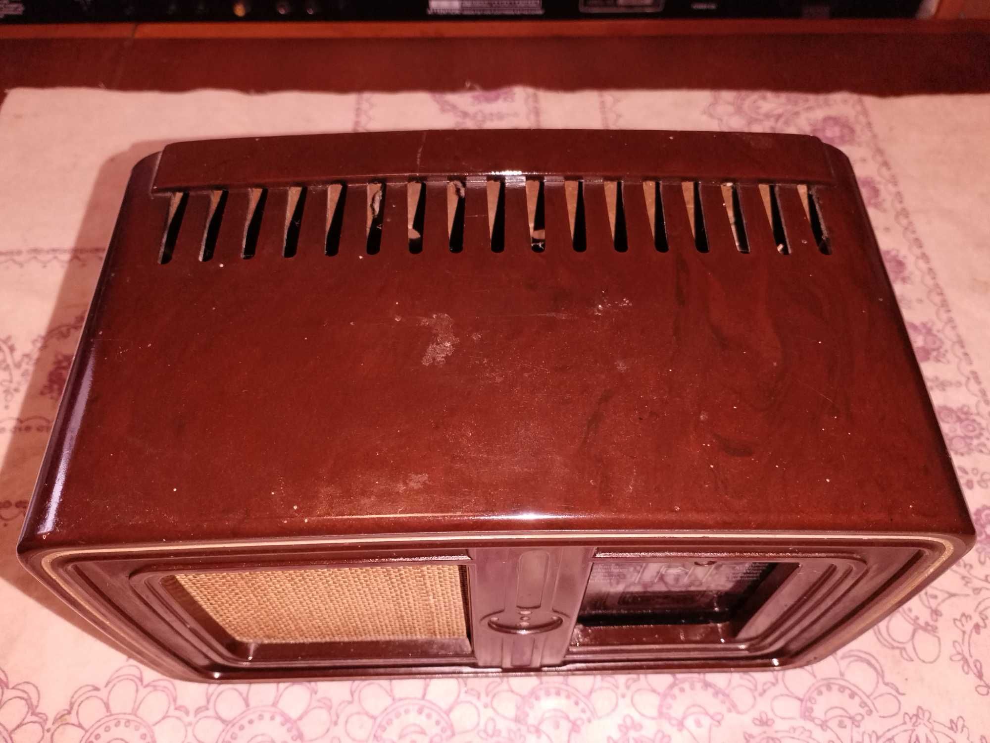 Старо малко радио Филипс