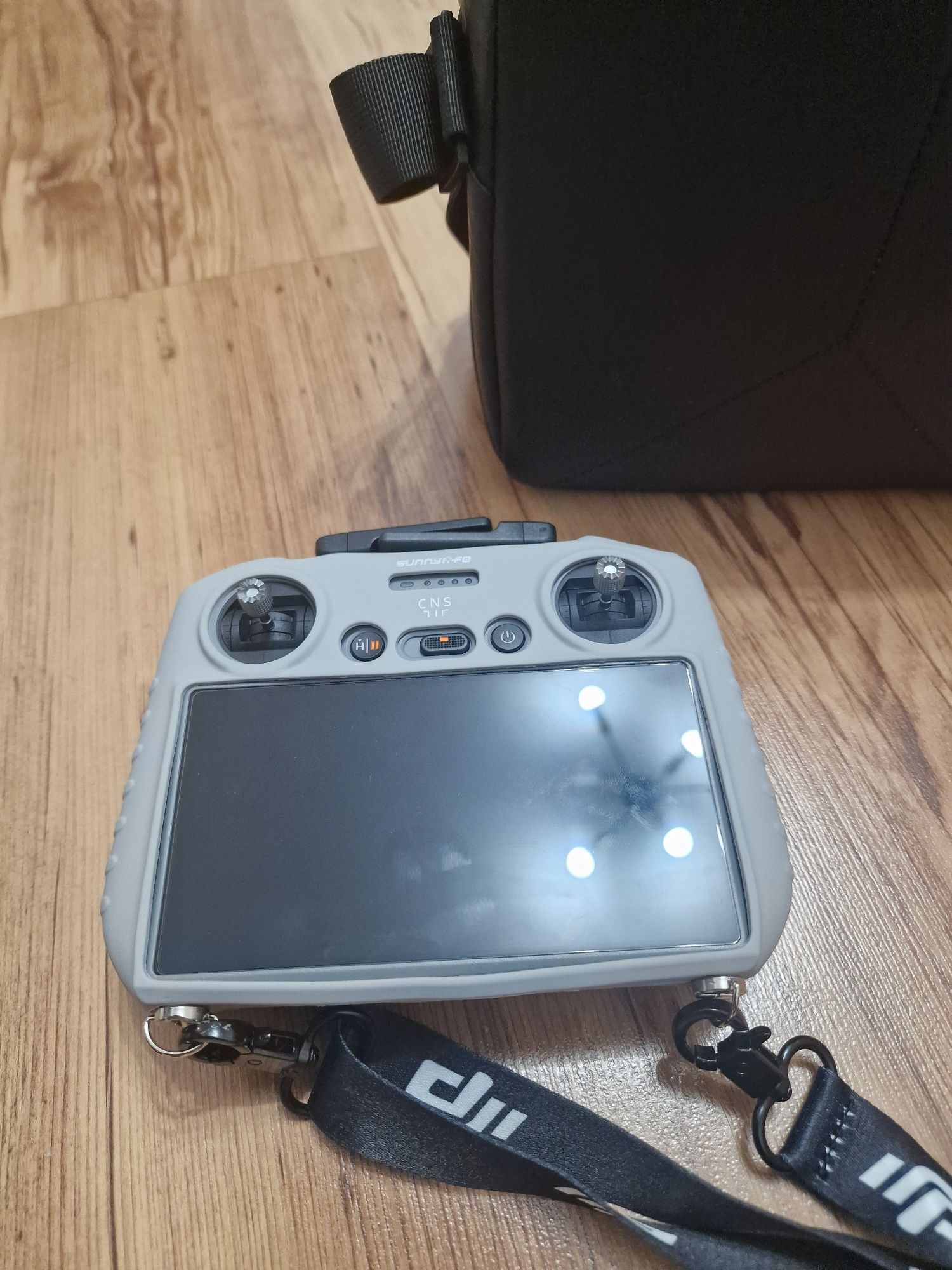 Drona Dji mini 4 pro