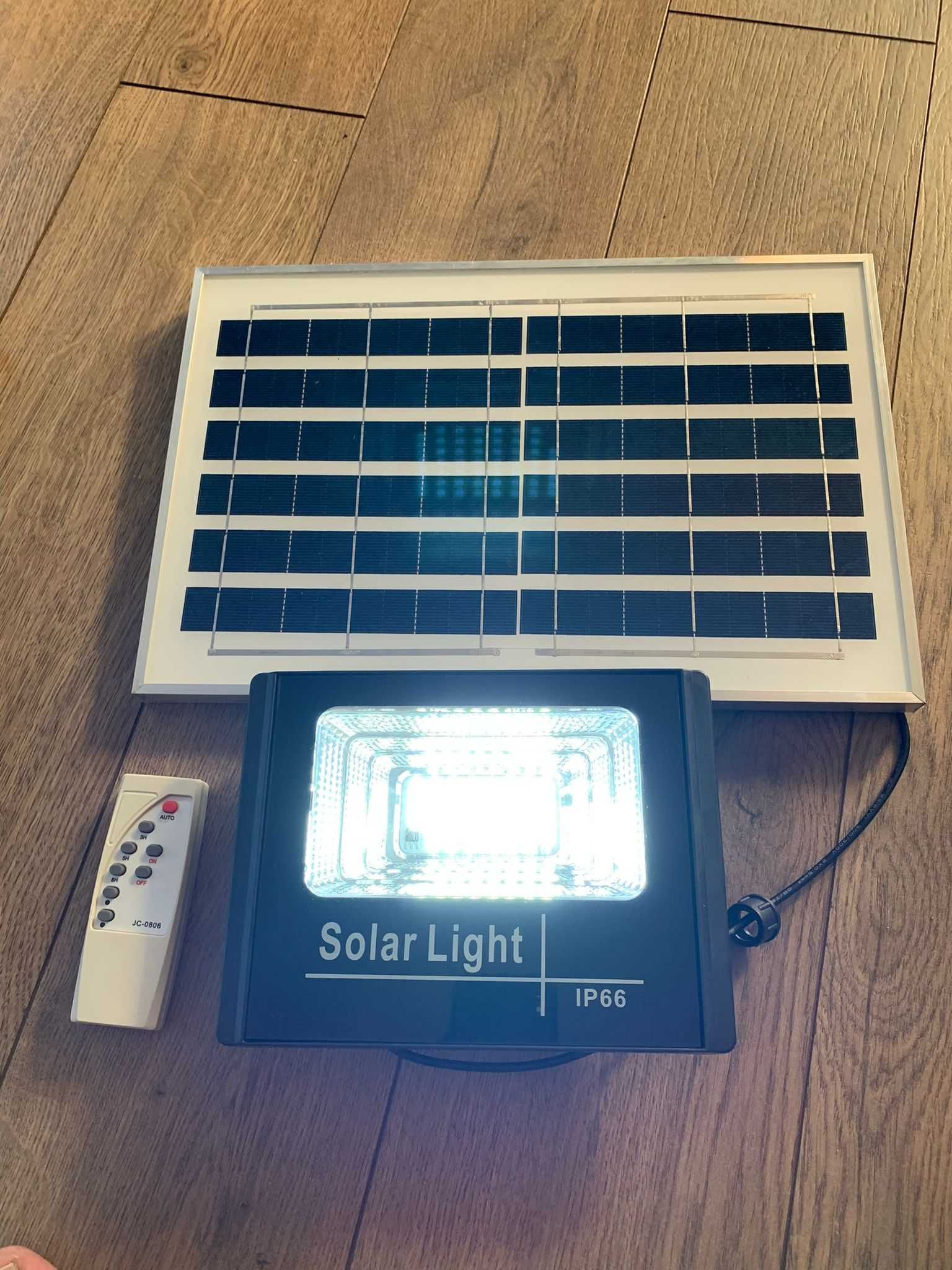 Proiector cu panou solar SOLAR LIGHT
