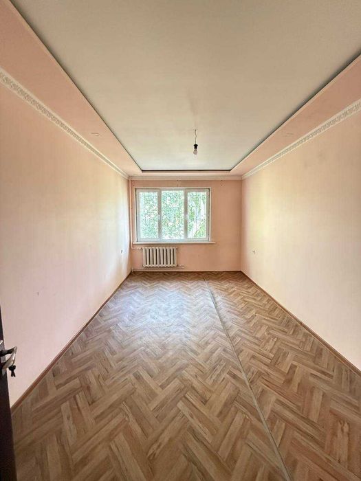 Юнусабад 7, 2в3 комн/3/4, 54м2, Зеркалка, Кирпич. Ор-р: Корзинка
