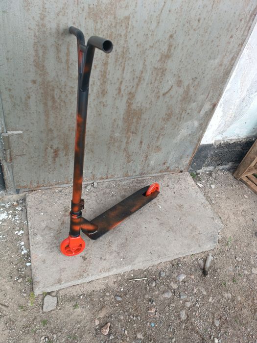 Самокат трюкавой