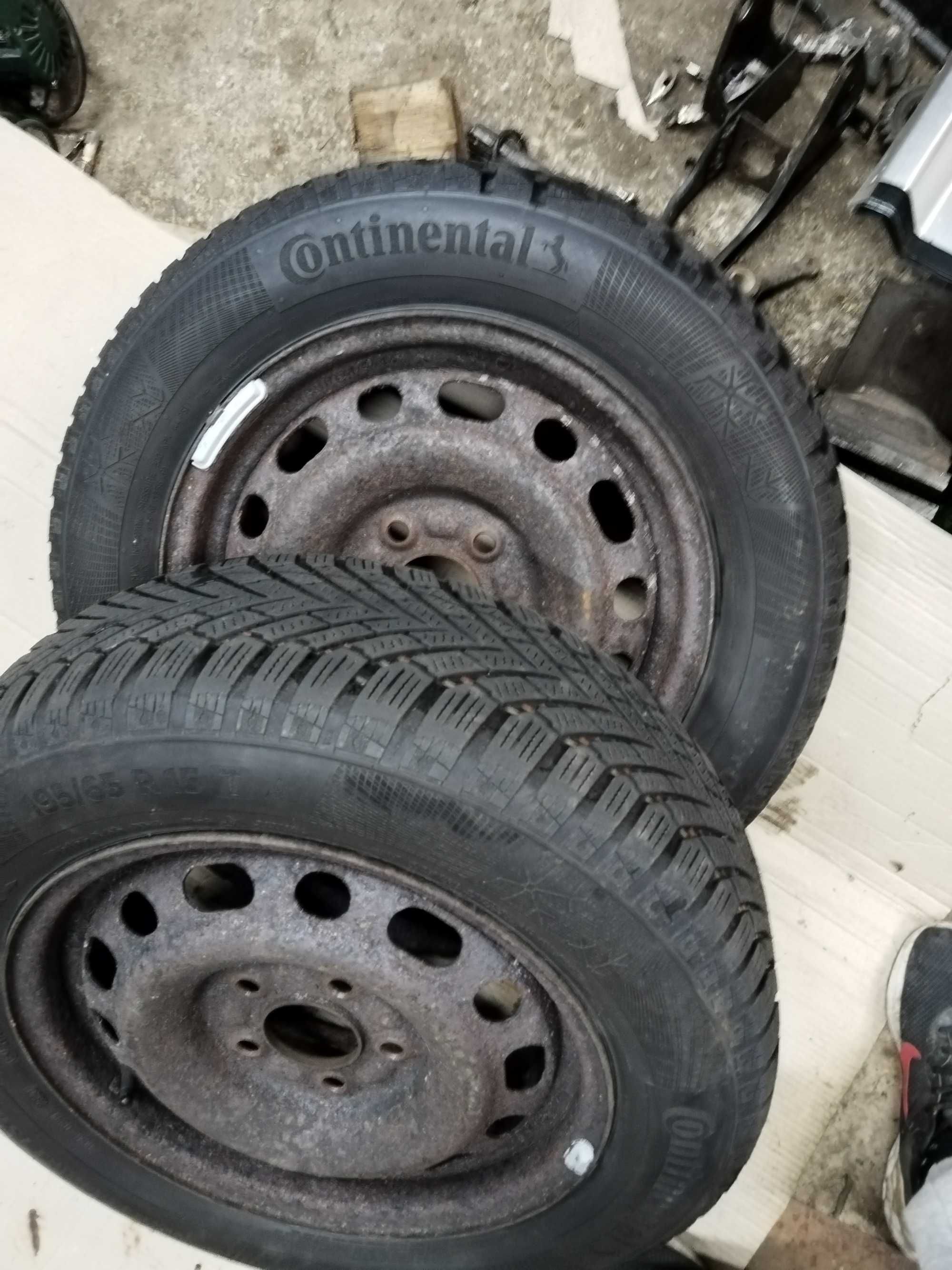 195/65/15 Continental