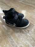 Adidasi nike copii