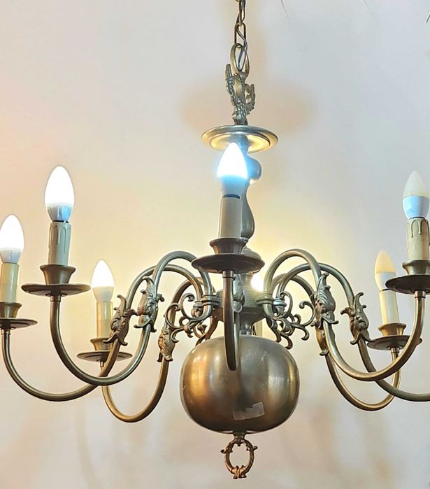 Голям метален полилей с 8 рамена в цвят старо сребро