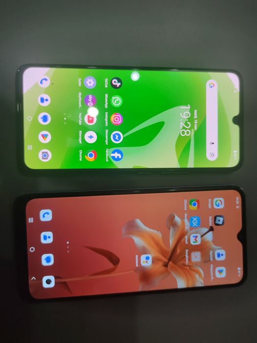 Vând Vivo V21 5G și Y33S