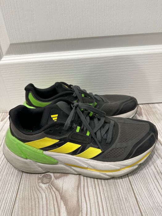 Маратонки Puma и adidas