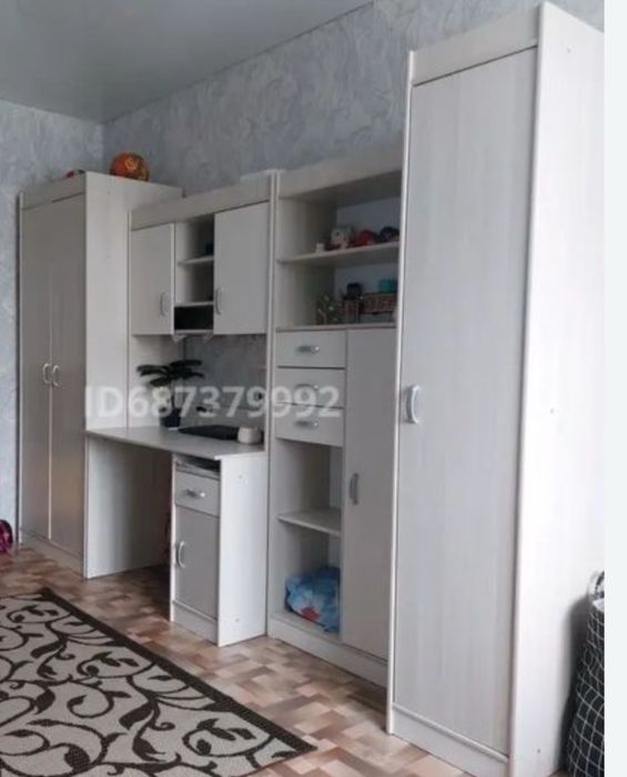 Продам стенку в детскую комнату.