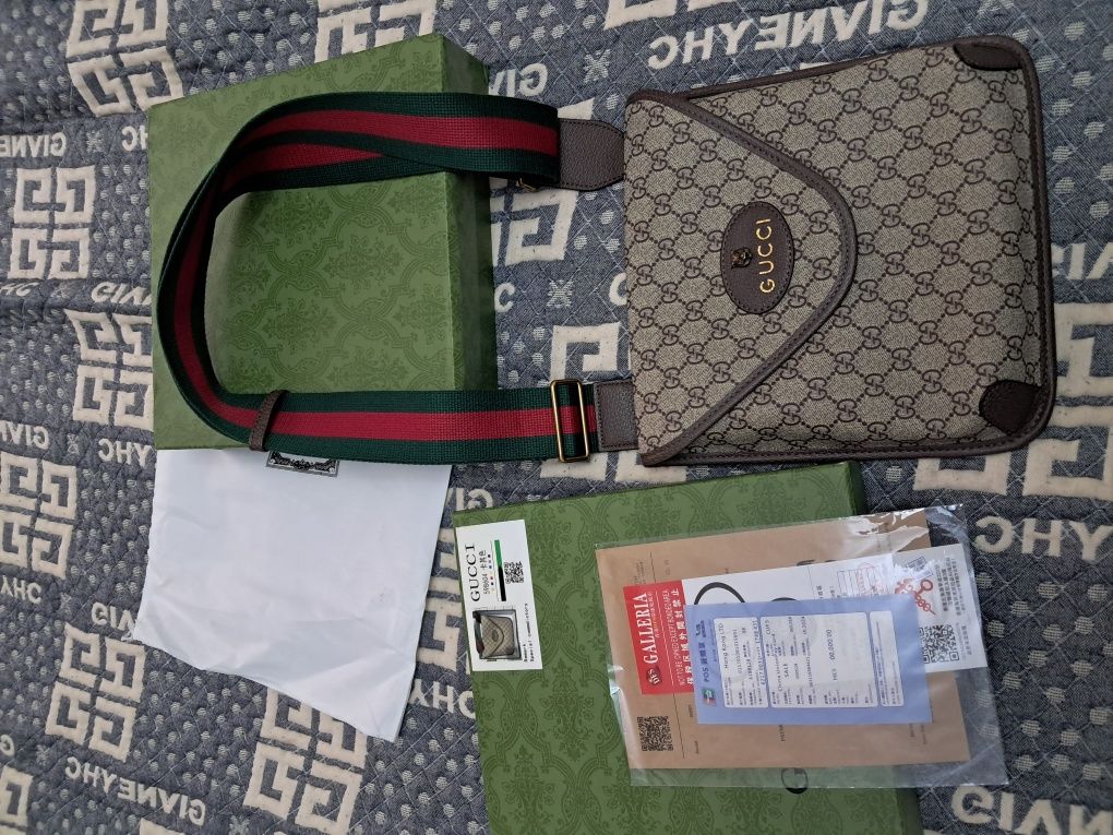 Gucci sumka sotladi