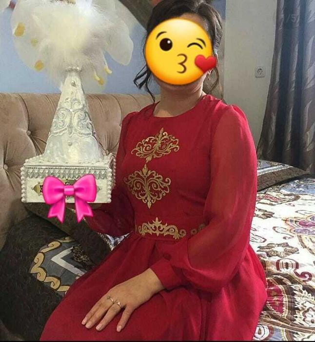 Продам эксклюзивное платье на мероприятие,  сшито на заказ