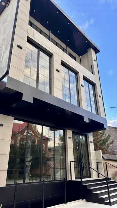 Сдам 500 м² в Аренду. Шота Руставели. Grand Mir. Айбек. Мирабад Авеню!