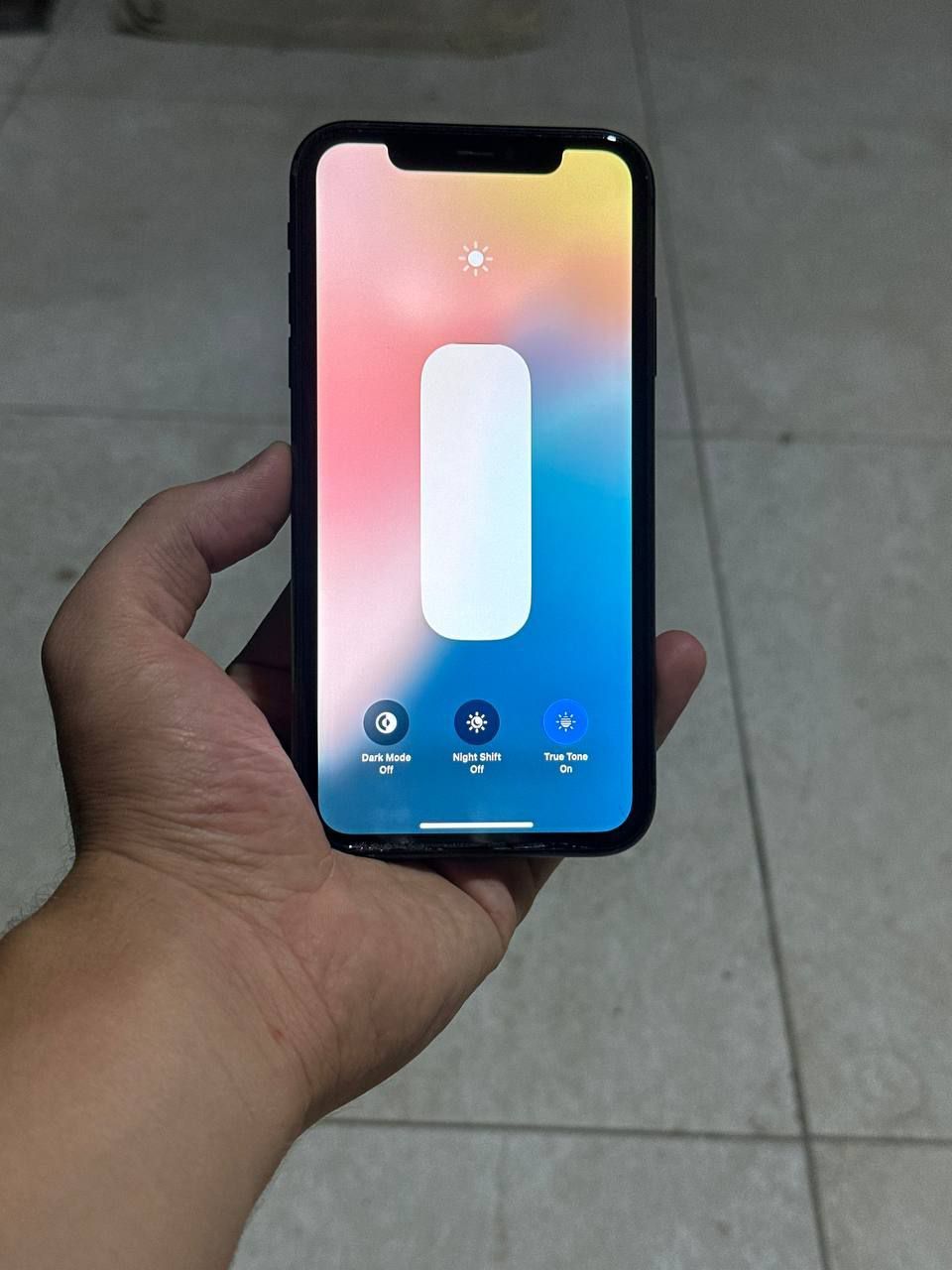 Iphone 11 128gb sotiladi