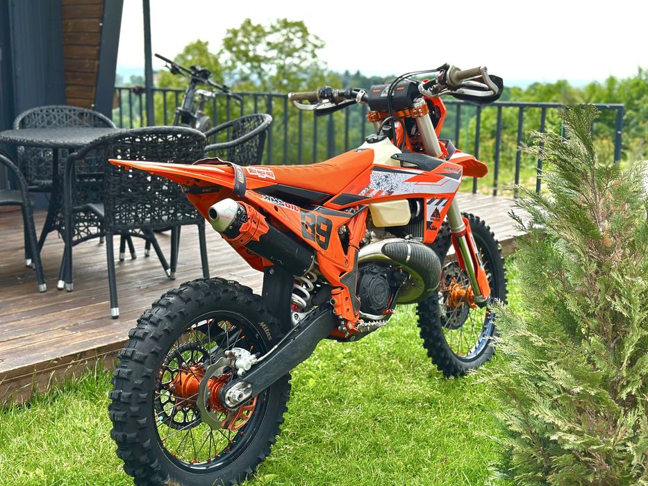 KTM 300 EXC TBI HardEnduro 25’ an 2025 65 ore functionare