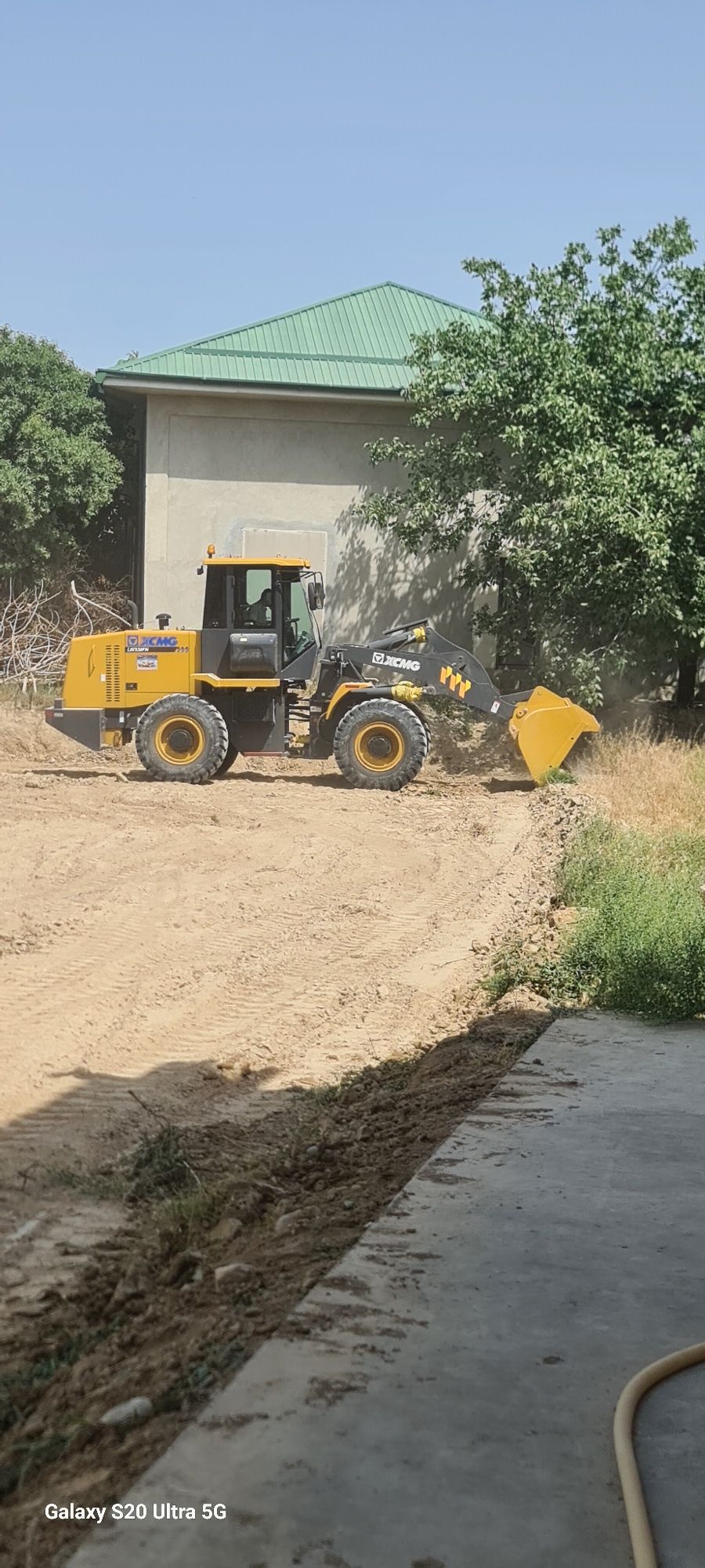 Услуга  экскаватора и пагрушика  опалата дагаварёная водители профи