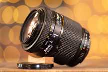 Nikon AF 35-105mm f/3.5-4.5D Nikkor обектив Никон