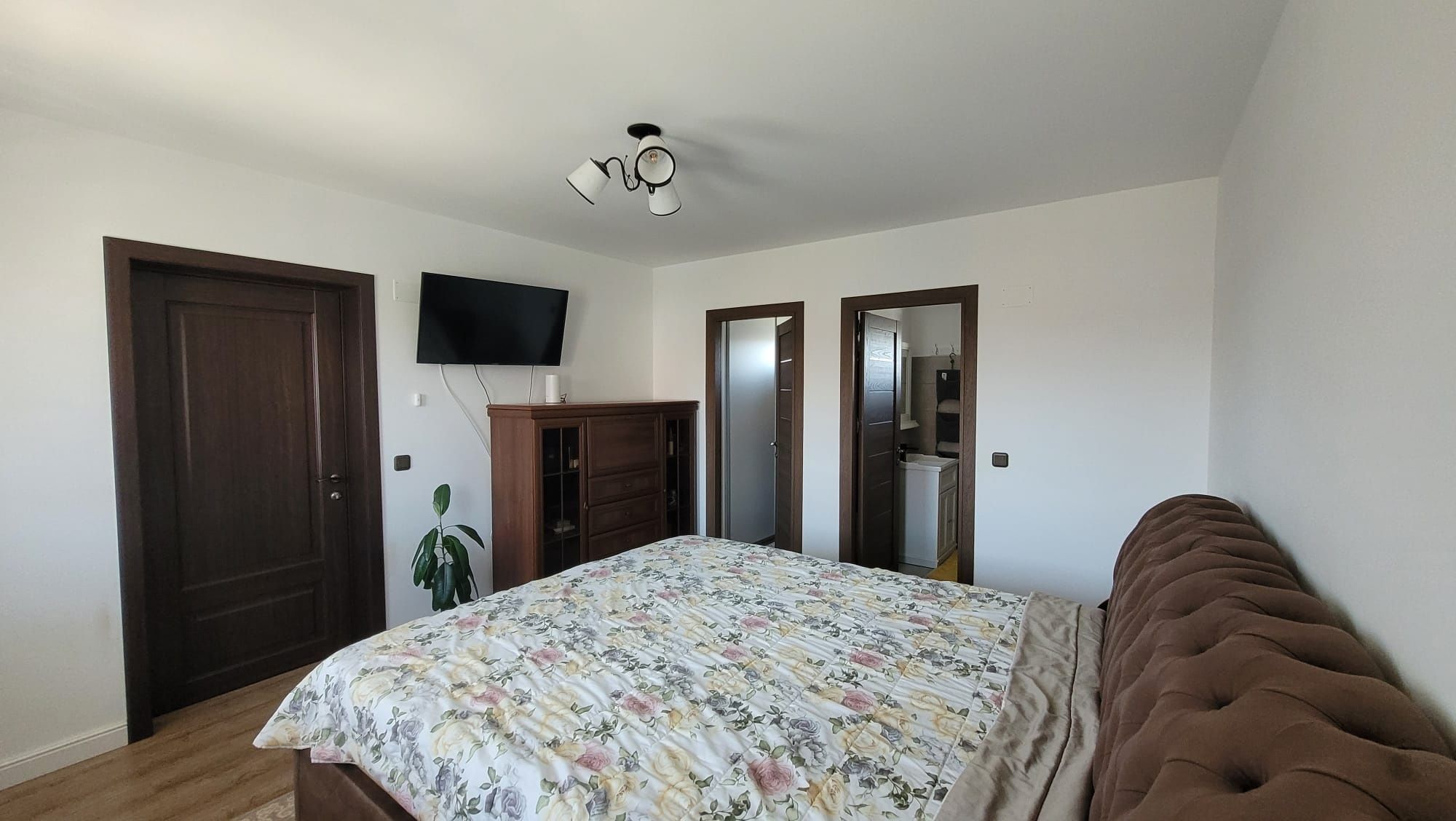 Casa Miroslava mobilata si utilata complet,, Canalizare, acces Asfalt,