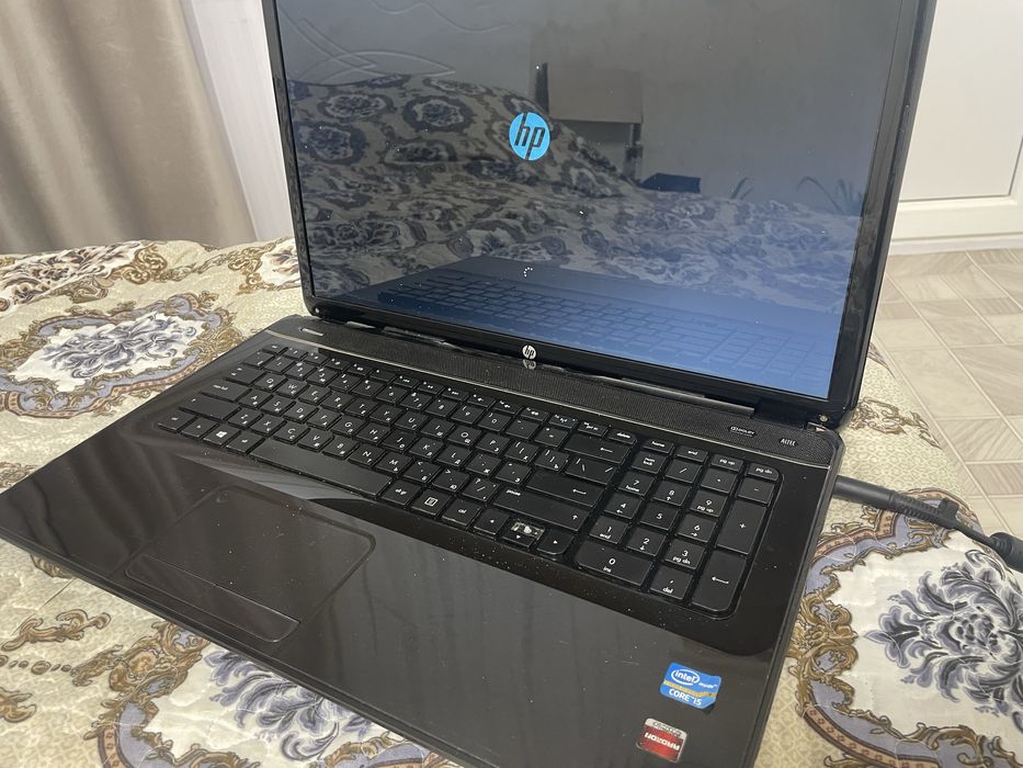 ноутбук hp 17 дюймов рабочий на заспчасти