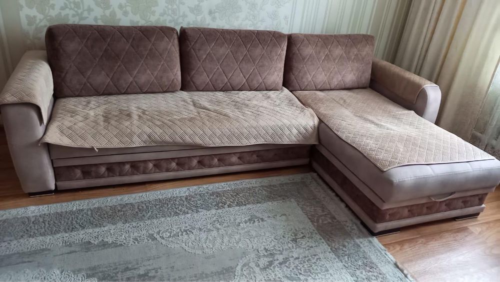 Продам угловой диван бу