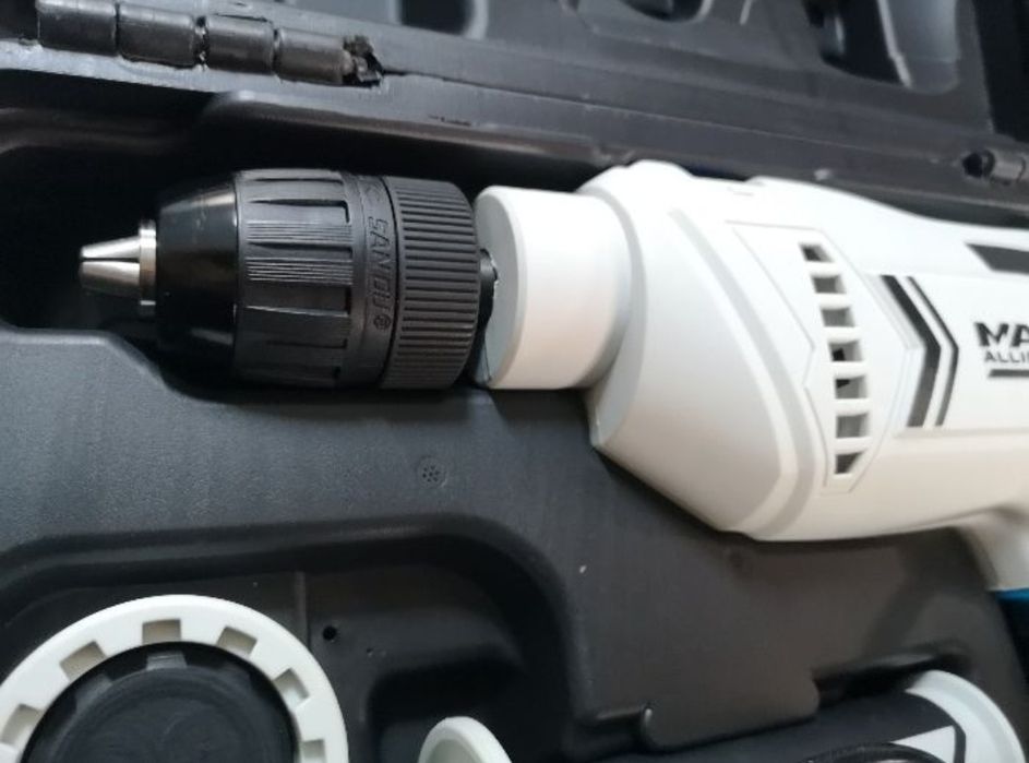 Masina de gaurit cu percutie