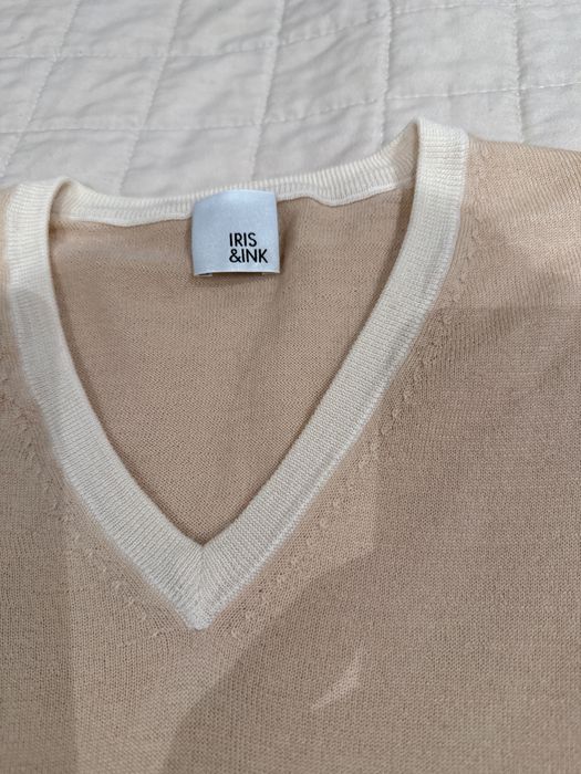 Дамски нежен пуловер