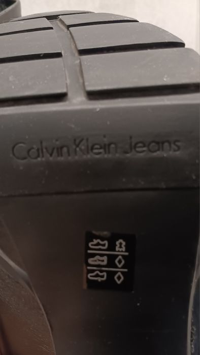Calvin Klein боти No40 кожа