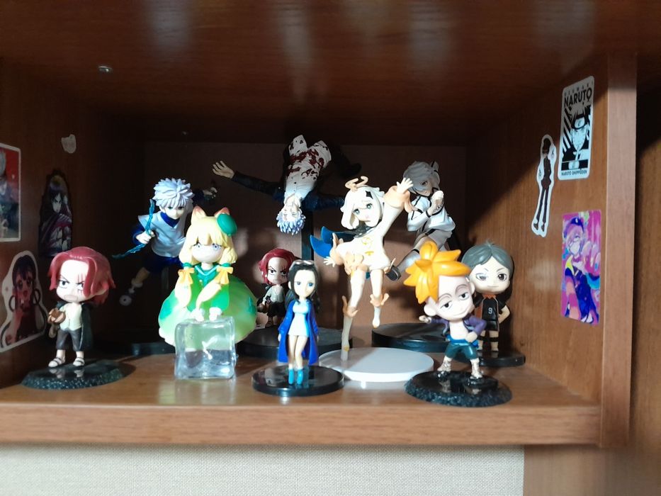 Аниме фигурки б/у