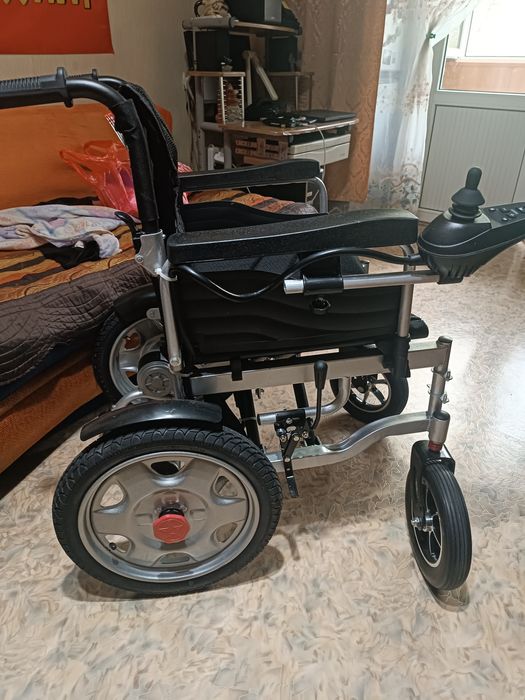 Инвалидная коляска