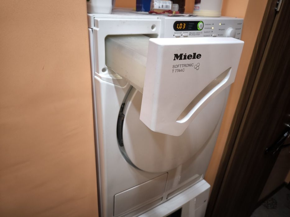 Сушилня Miele 7744 C
