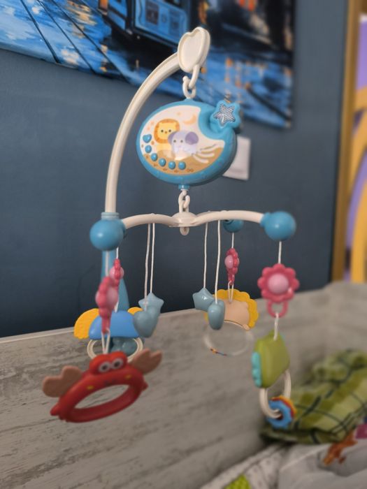 Въртележка за бебешко легло