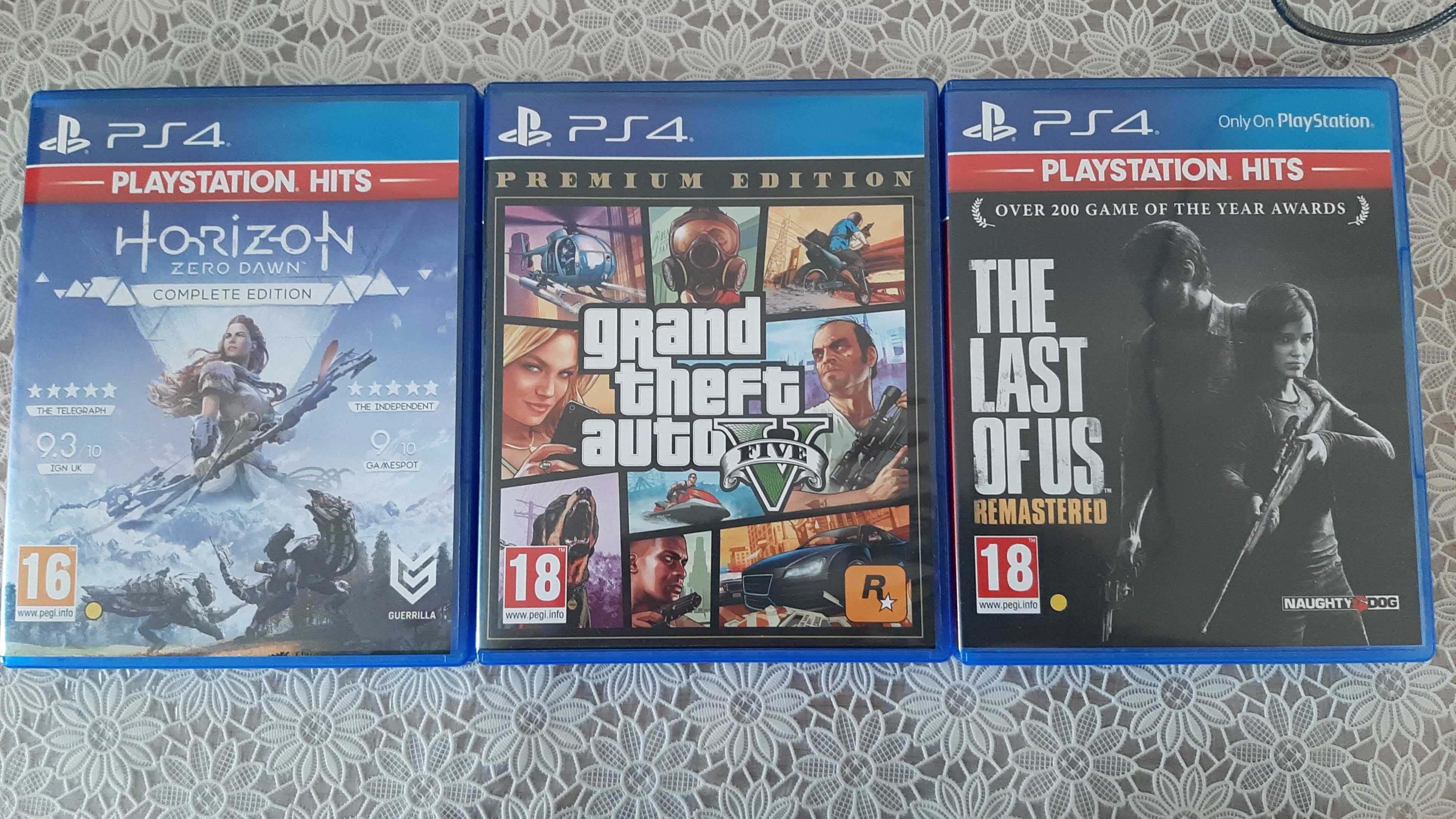 Vand jocuri PS4 aproape noi