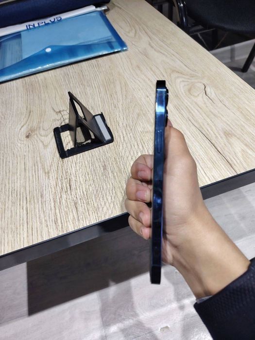 Iphone 12 Pro Max srochni sotiladi