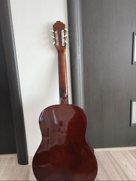Vând chitară clasică nouă