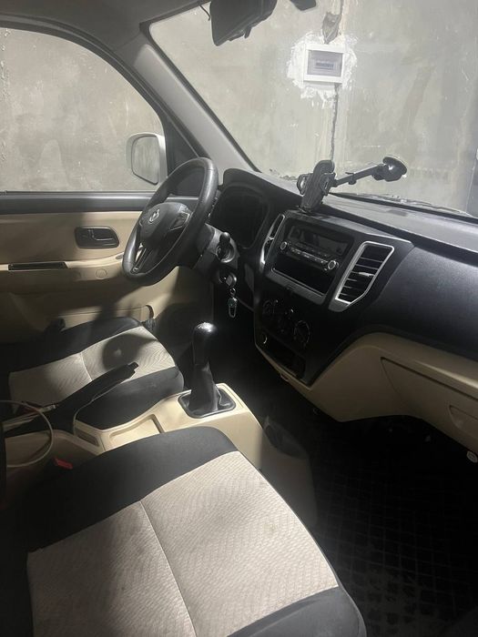 Changan T3 2022yil tent qilingan
Probegi 60.000km
Bort 3metr Tent qili