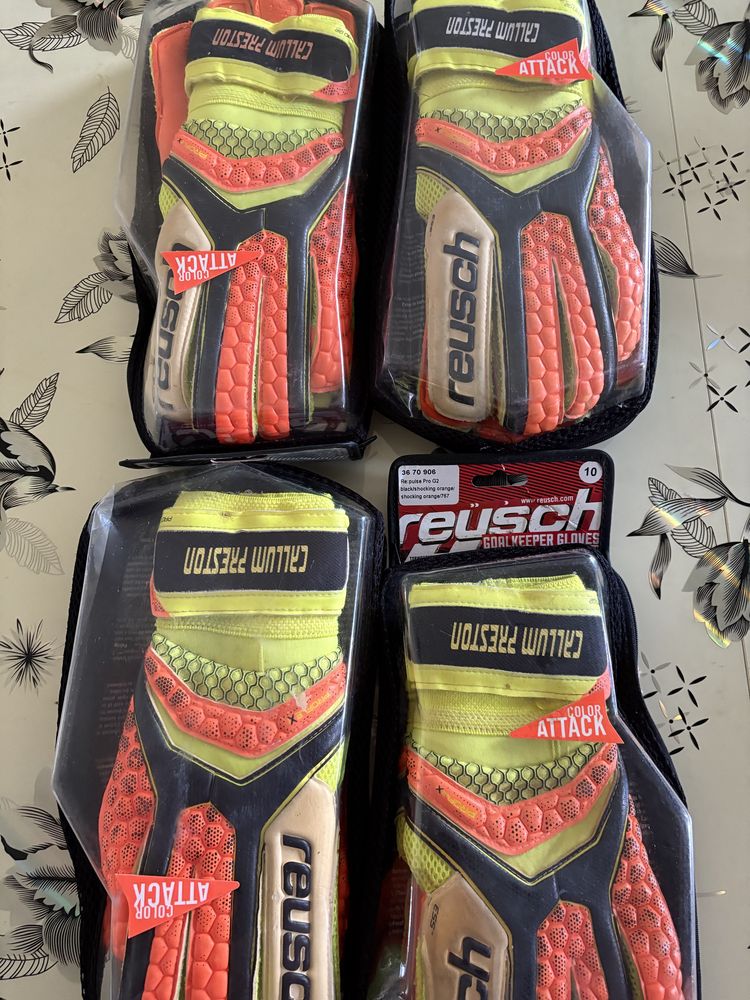 Reusch - Вратарски ръкавици / Goalkeeper gloves