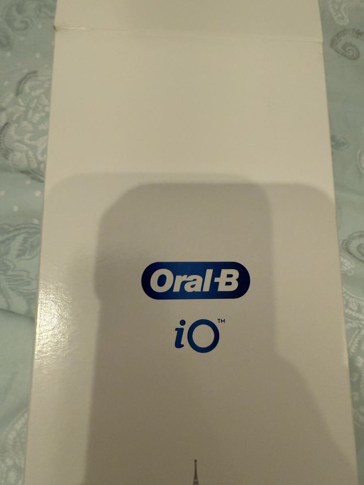 Periuta electrica Oral-B iO 6